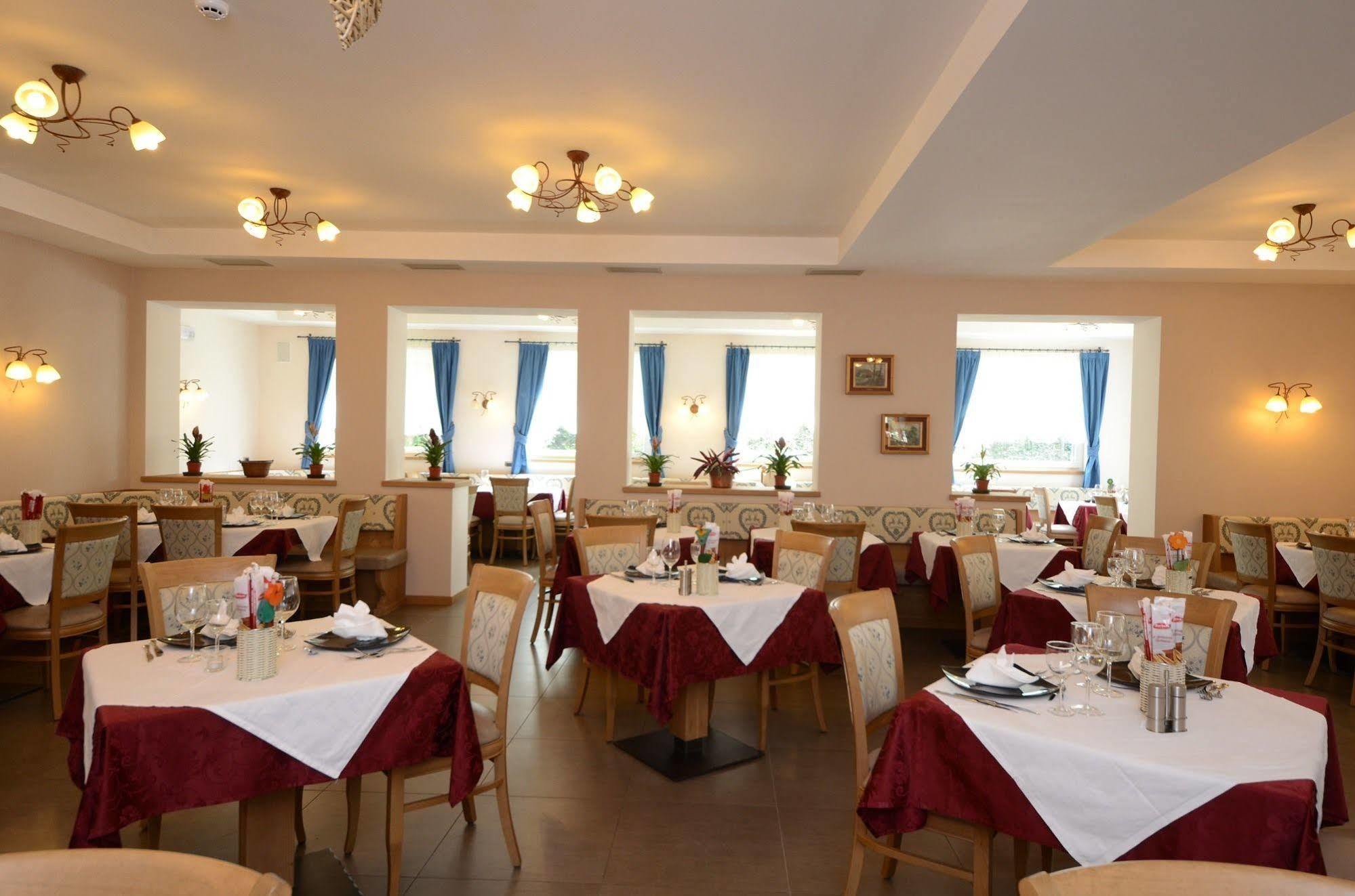 Park Hotel Avisio Soraga Exterior photo